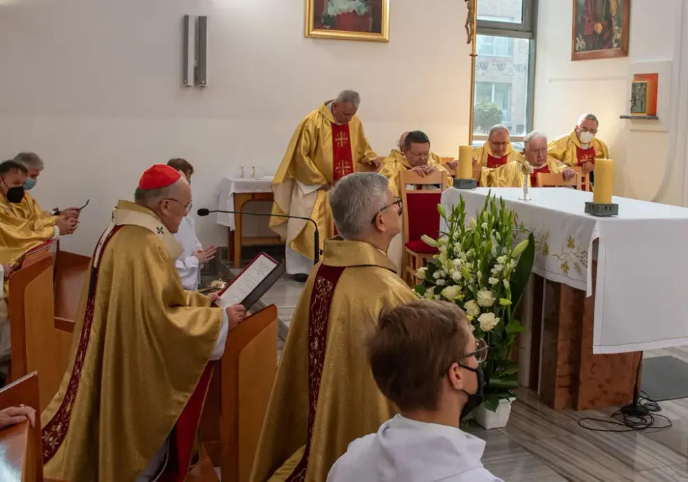 Modlitwa do Stefana Wyszyńskiego: Pełny tekst i intencje