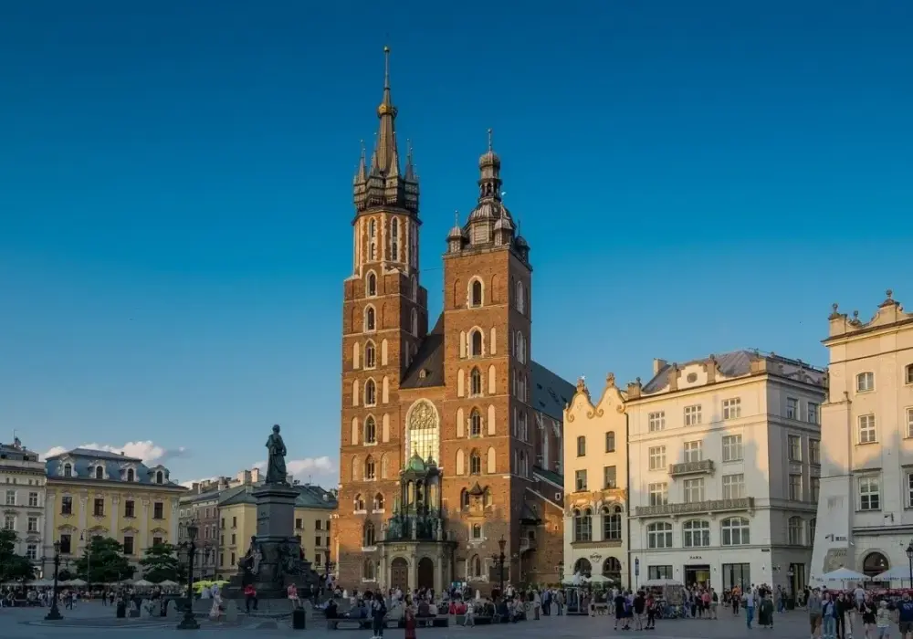 Ile kościołów jest na Starym Mieście w Krakowie? Sprawdź listę i ich historię!