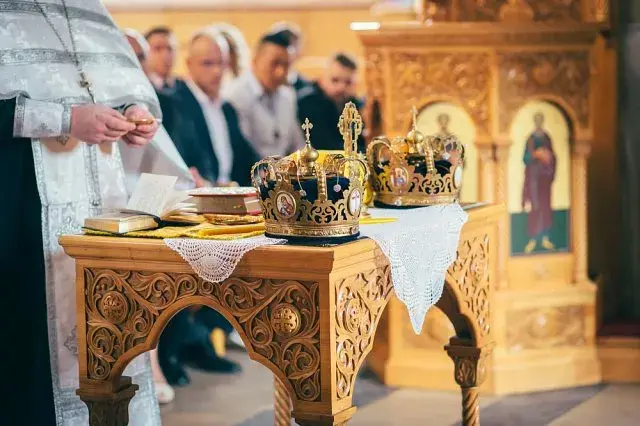 Czy kościół pozwala na ślub i wesele w piątek? Sprawdź zasady i porady