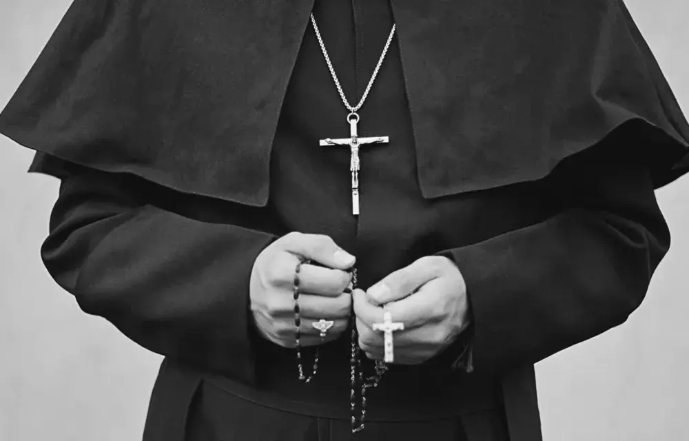 Jak zwracać się do biskupów: zasady i przykłady etykiety w kościele