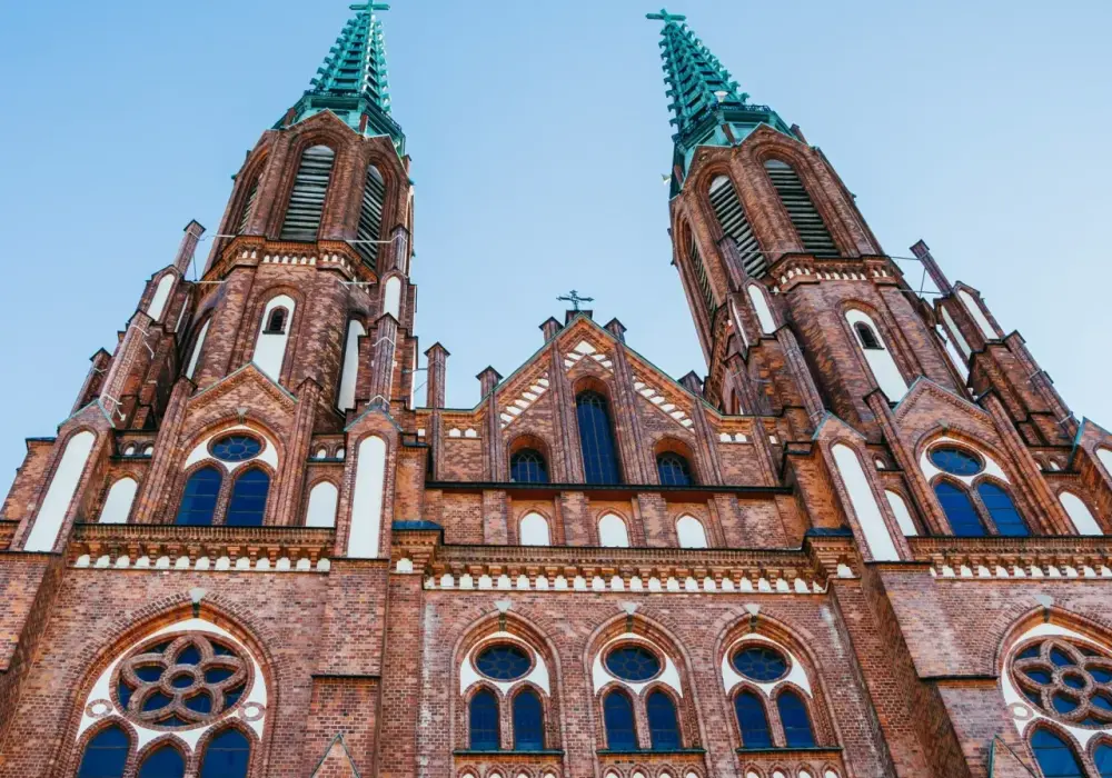 Ile jest kościołów w Warszawie? Zaskakująca liczba i ich rodzaje