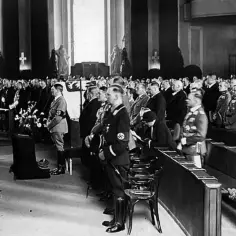 Czy Hitler był na pogrzebie Piłsudskiego? Fakty i kontrowersje