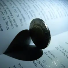 Skąd kościół ma pieniądze? Zaskakujące źródła finansowania ujawnione