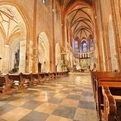 Ile jest kościołów w Poznaniu? Zaskakująca liczba i ich historia