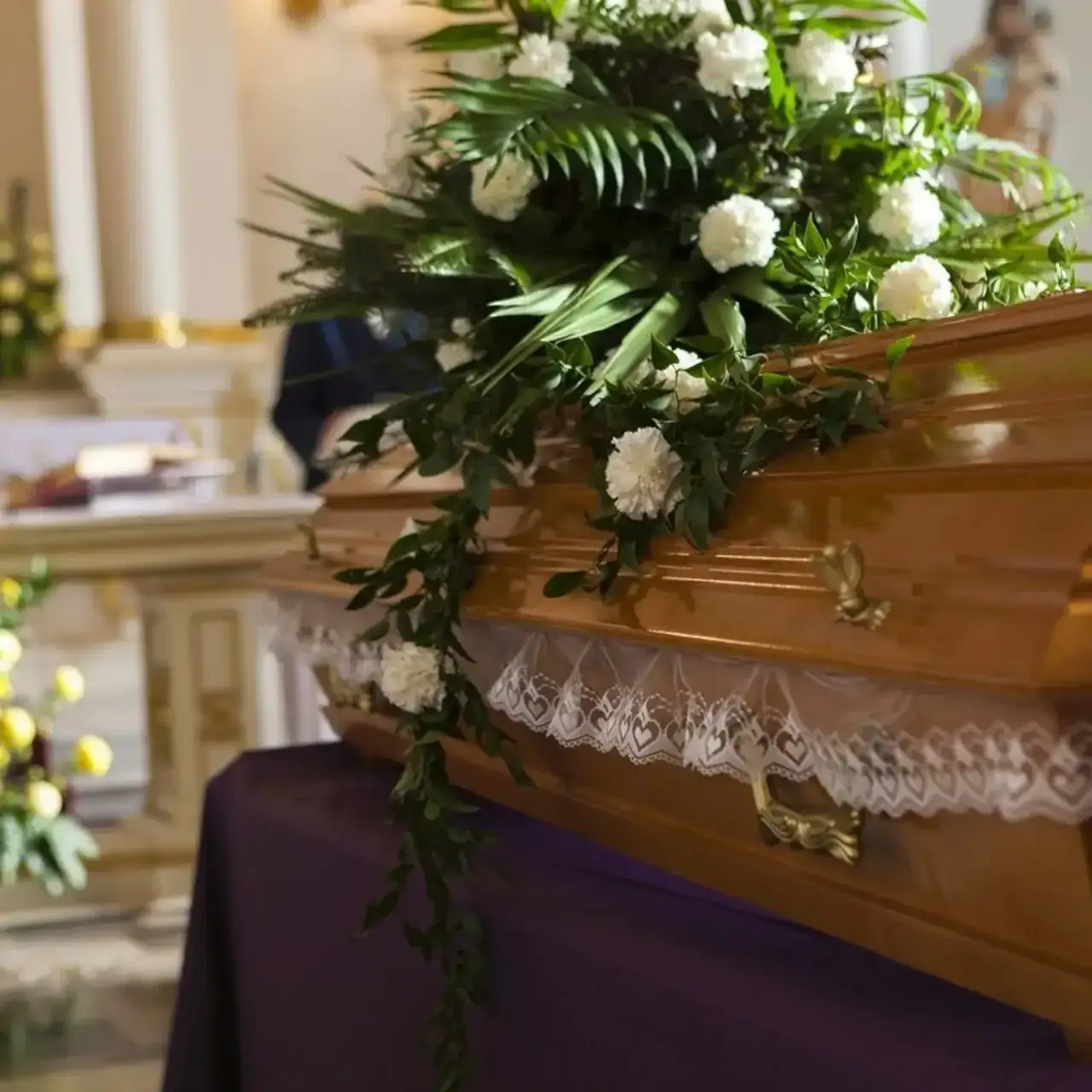Zdjęcie Ile za mszę pogrzebową? Sprawdź ceny i uniknij nieprzyjemnych niespodzianek