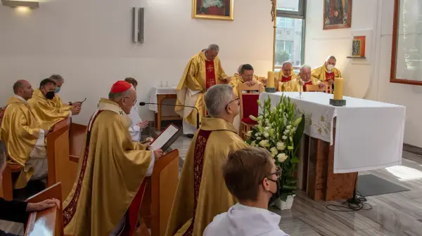 Modlitwa do Stefana Wyszyńskiego: Pełny tekst i intencje