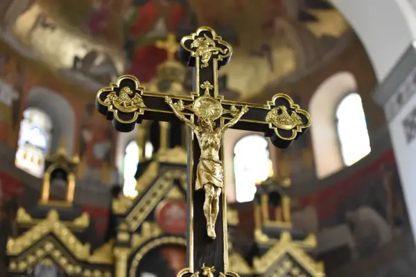 Kiedy msza sobotnia zastępuje niedzielną? Poznaj ważne zasady